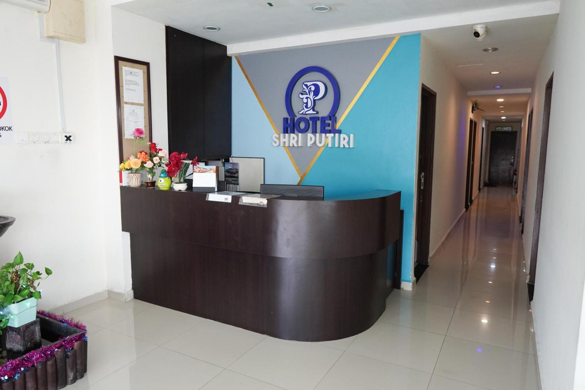 Hotel Shri Putiri Pasir Gudang Exterior foto