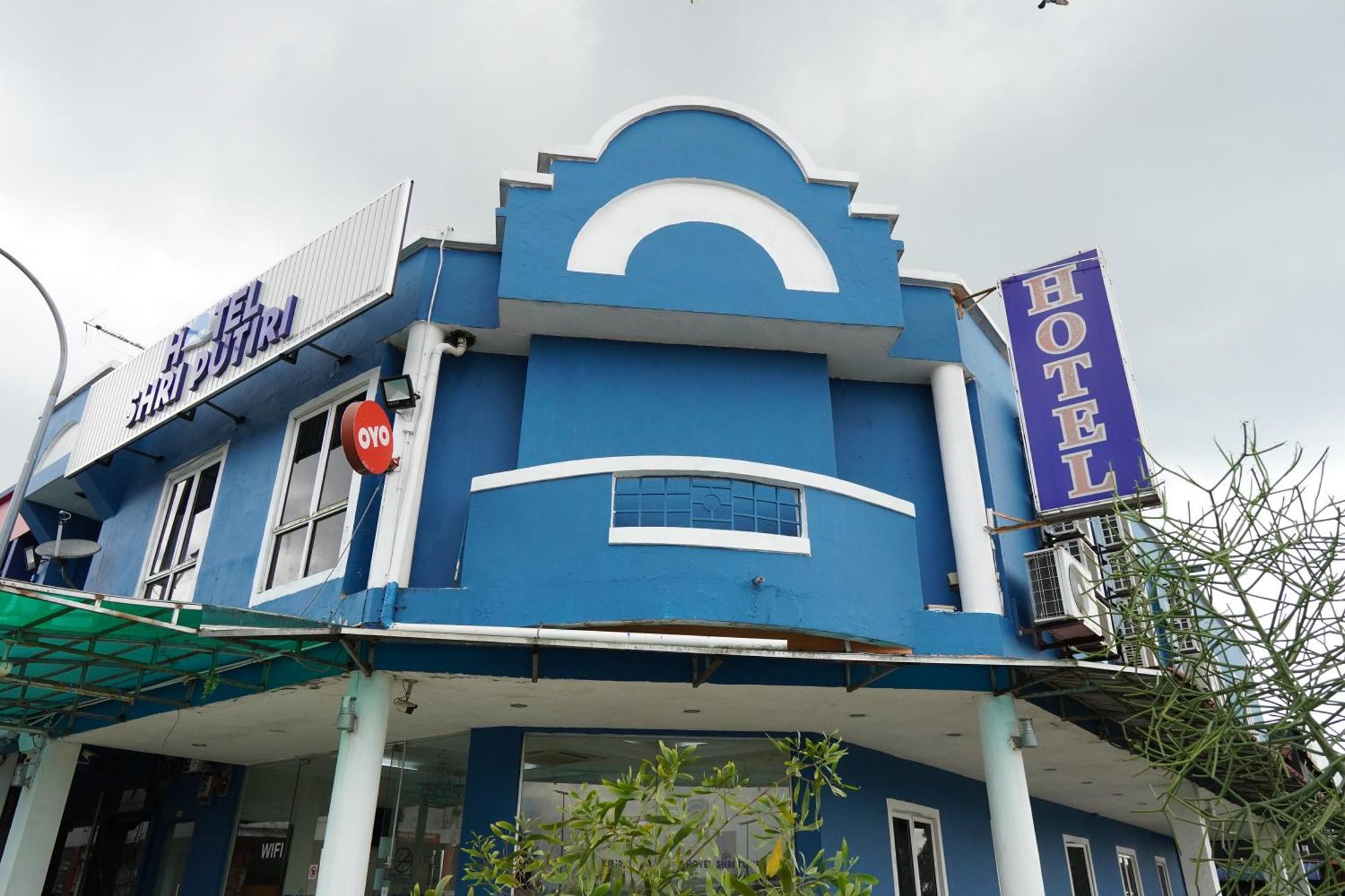 Hotel Shri Putiri Pasir Gudang Exterior foto